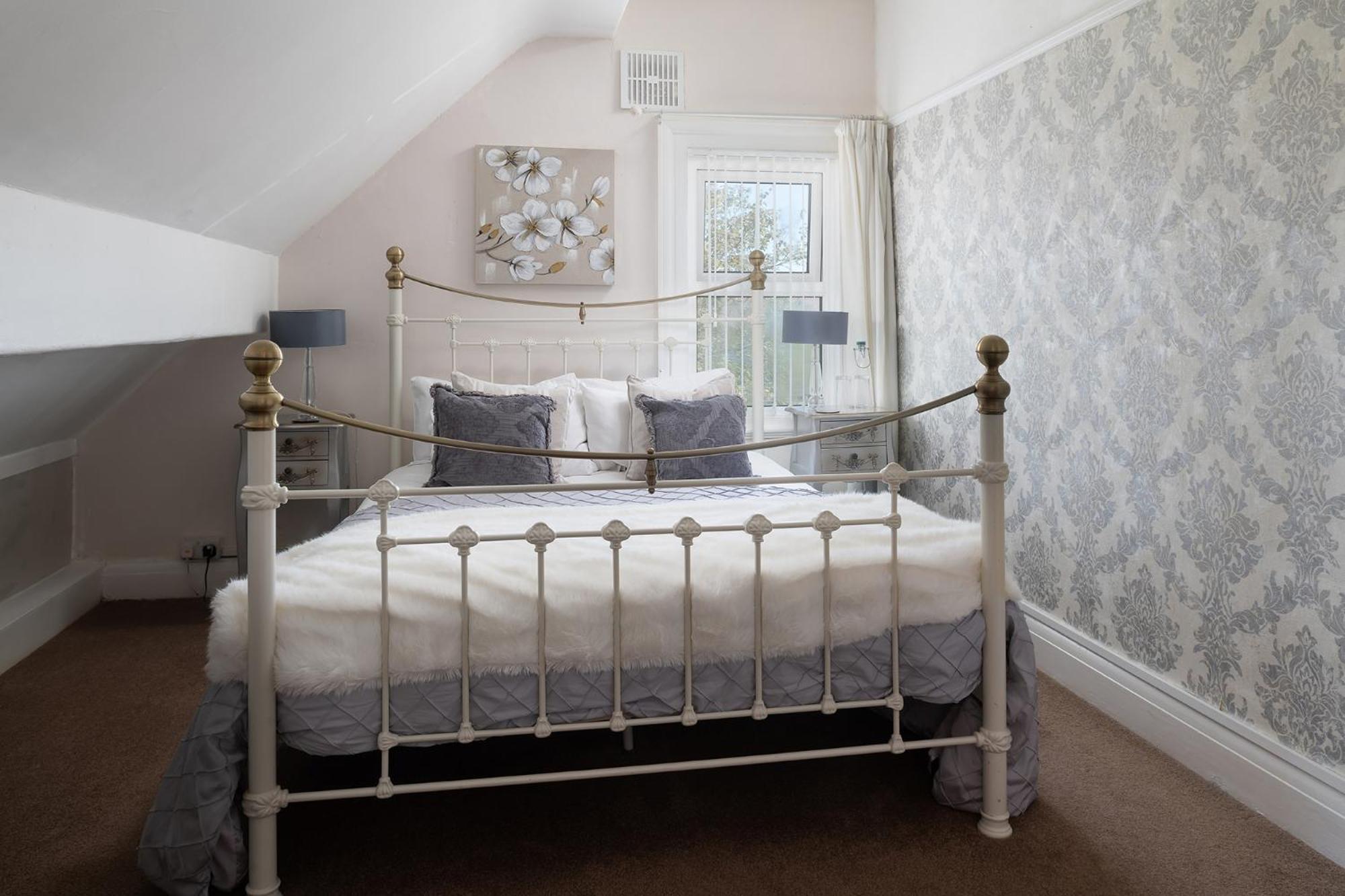 Rosaire With Private Car Park Bed & Breakfast Llandudno Exterior photo