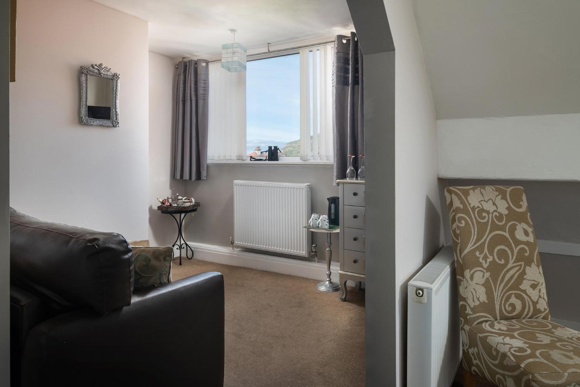 Rosaire With Private Car Park Bed & Breakfast Llandudno Exterior photo